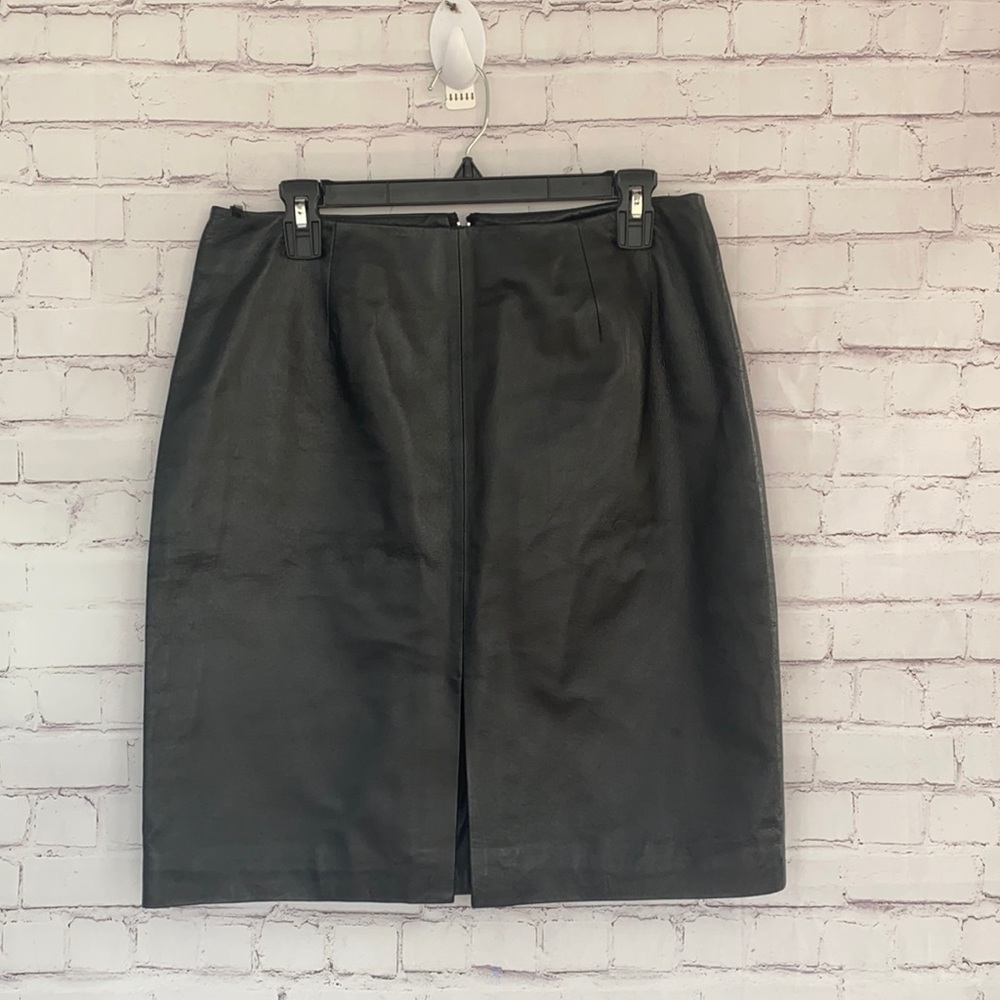 Cami International black leather pencil skirt